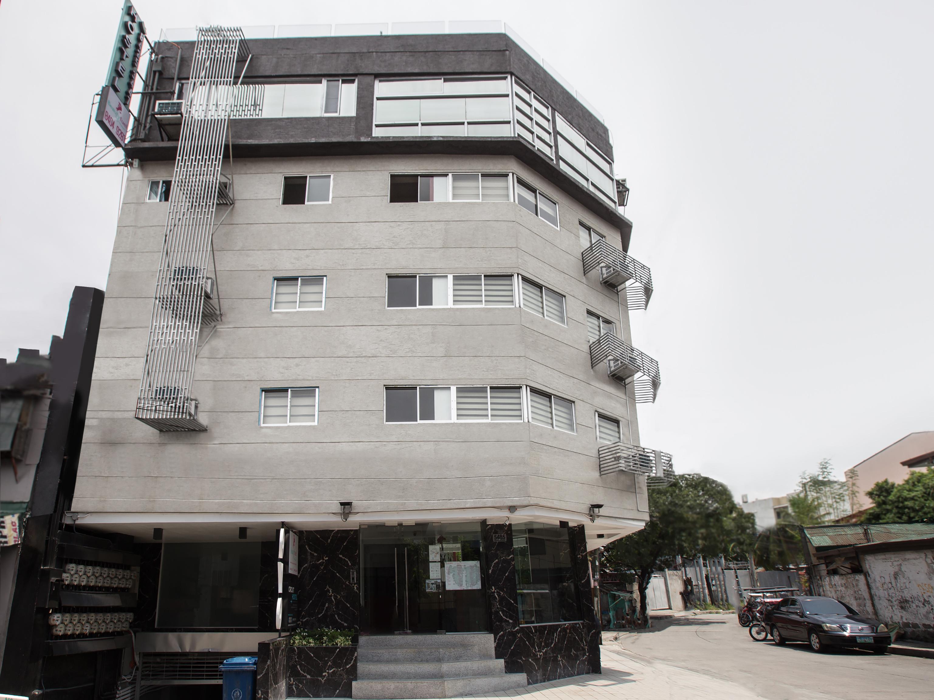 Circuit Hostel Makati City Exterior photo