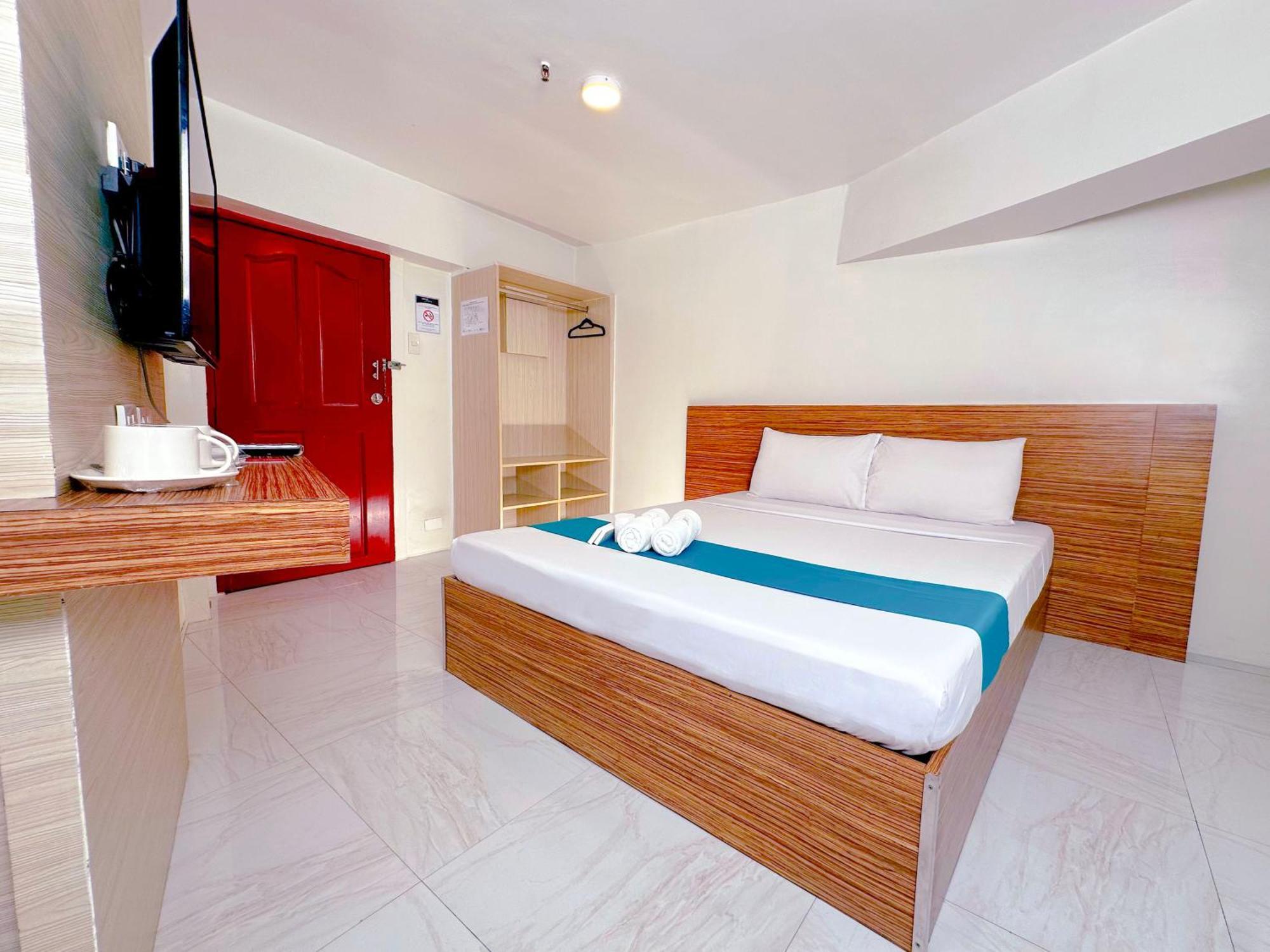 Circuit Hostel Makati City Exterior photo